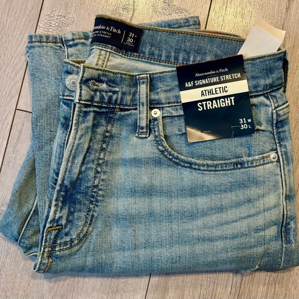 Abercrombie & Fitch Signature Stretch Jeans in Light Blue 31x30